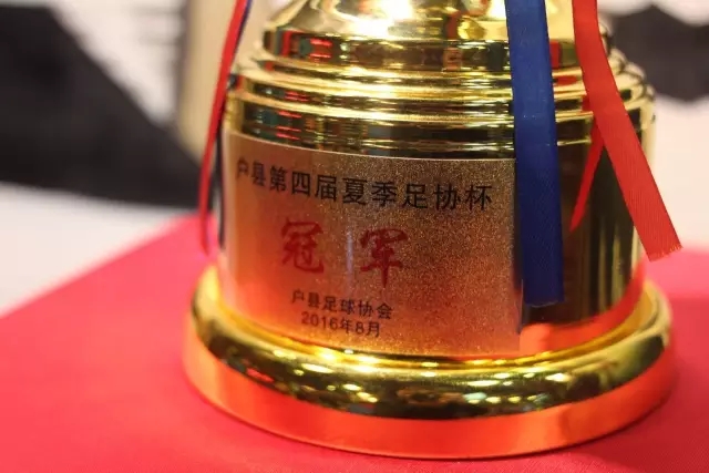登贝莱期待金球奖归属：希望巴黎球员获胜
