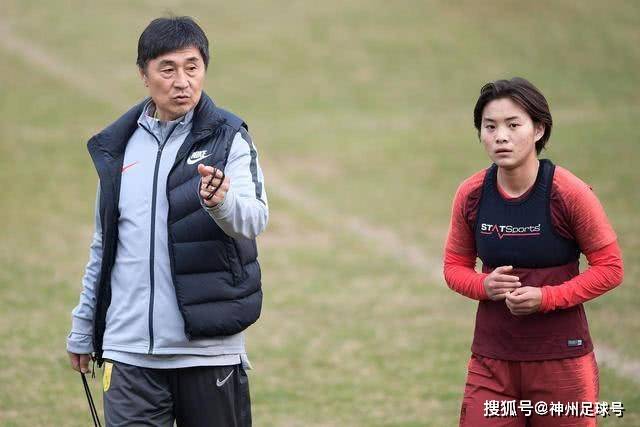 西布朗客场2-1力克诺维奇